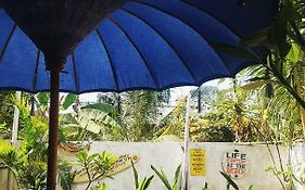 Gili White Bamboo Resort